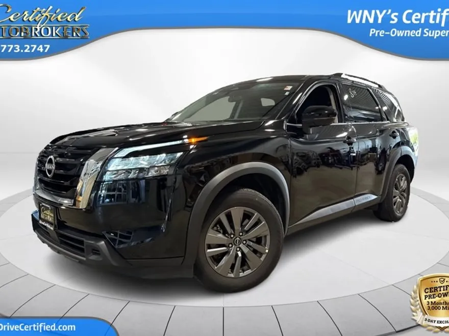 2025 Nissan Pathfinder SV 4x4 photo 1