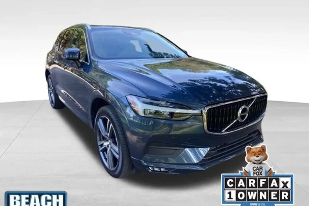 2021 Volvo XC60 T5 Momentum photo 1