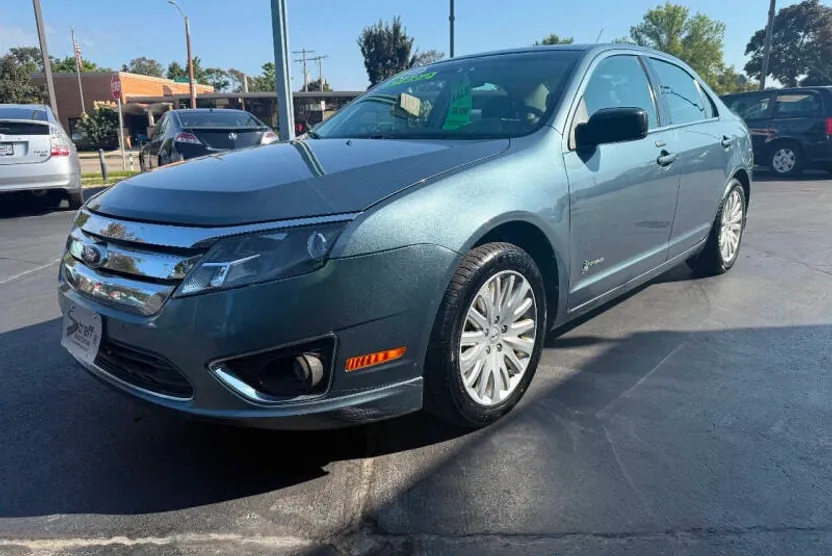 2012 Ford Fusion Hybrid photo 1