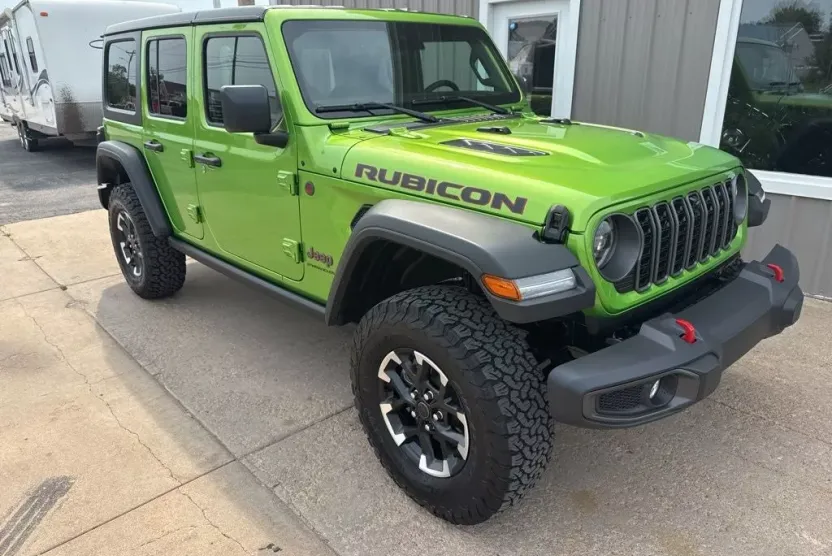 2025 Jeep Wrangler Rubicon photo 1