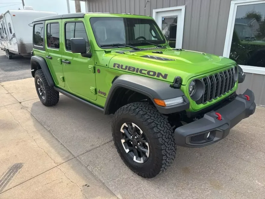 2025 Jeep Wrangler Rubicon photo 1