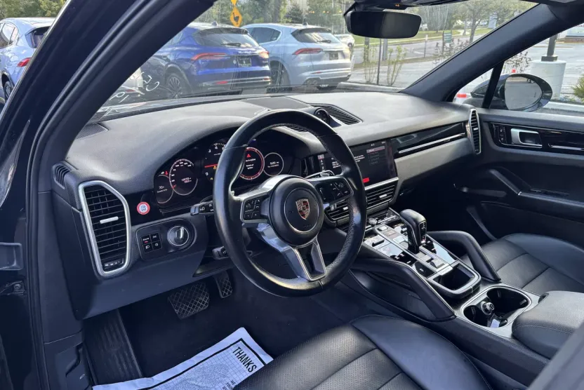 2019 Porsche Cayenne photo 1