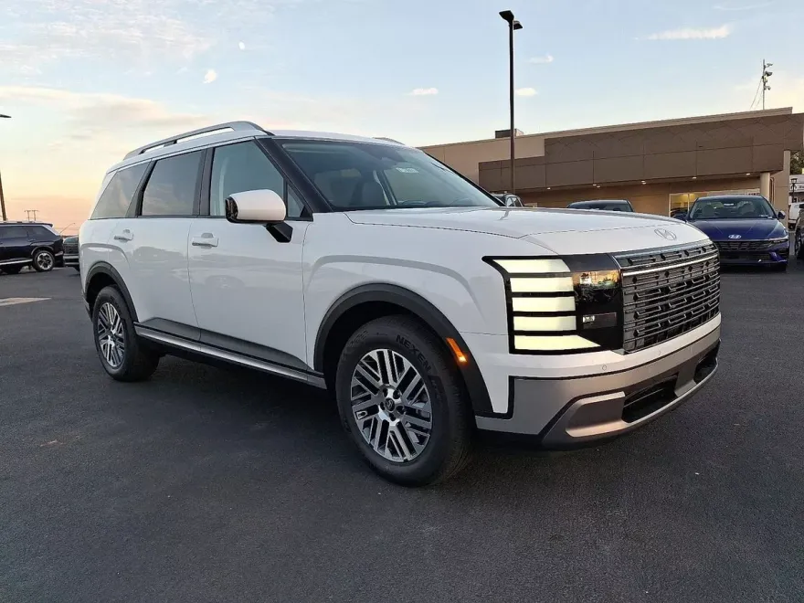 2026 Hyundai Palisade SEL photo 1