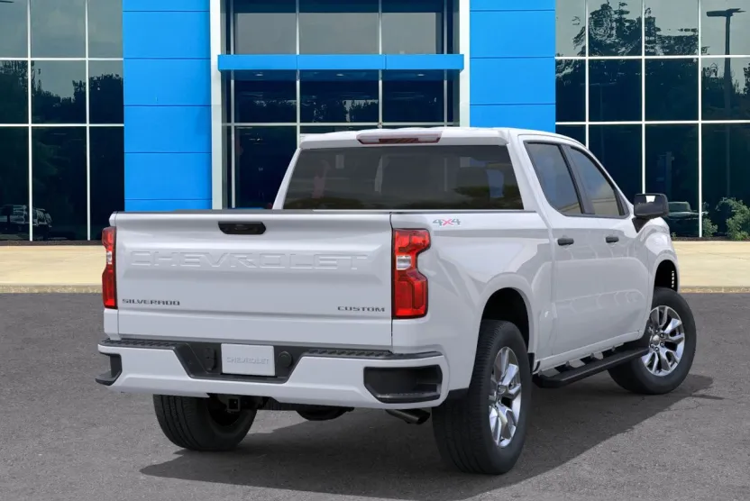 2026 Chevrolet Silverado 1500 Custom photo 1
