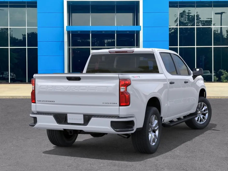 2026 Chevrolet Silverado 1500 Custom photo 1