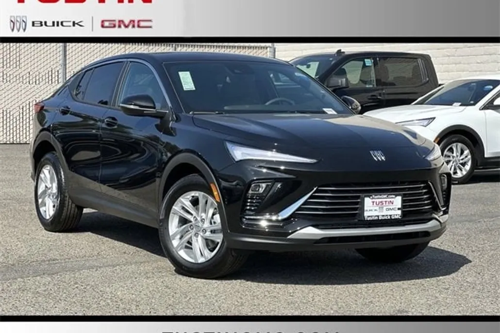2025 Buick Envista Preferred photo 1