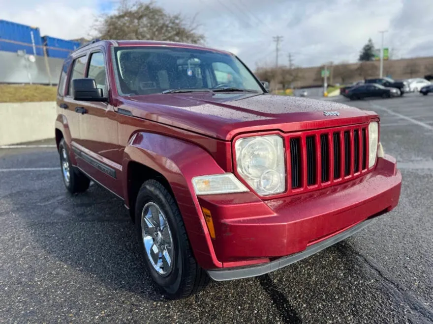 2011 Jeep Liberty Sport photo 1