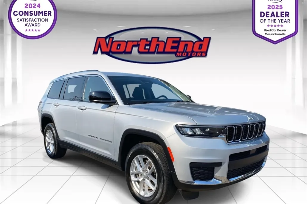 2023 Jeep Grand Cherokee Laredo photo 1