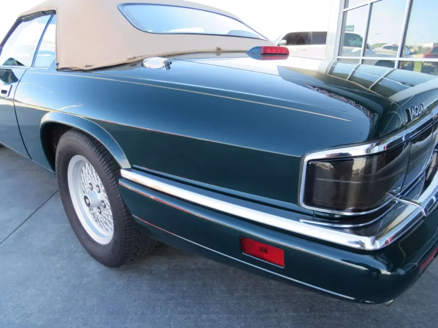 1994 Jaguar XJS photo 27