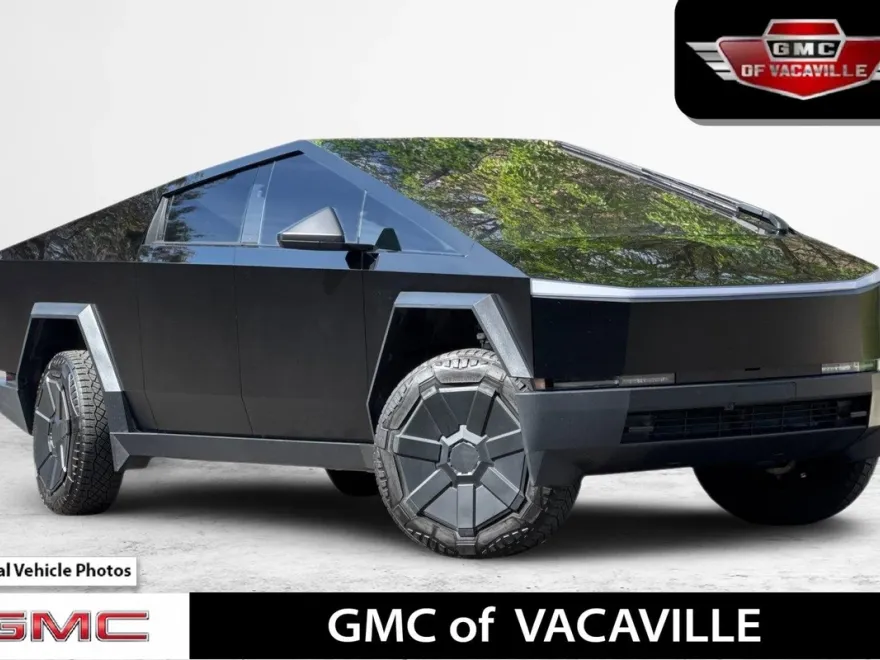 2024 Tesla Cybertruck photo 1