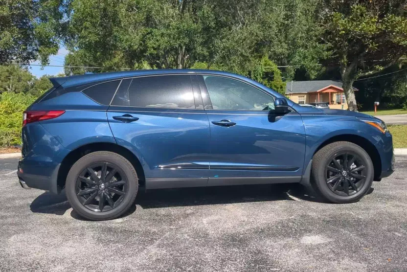 2025 Acura RDX photo 1