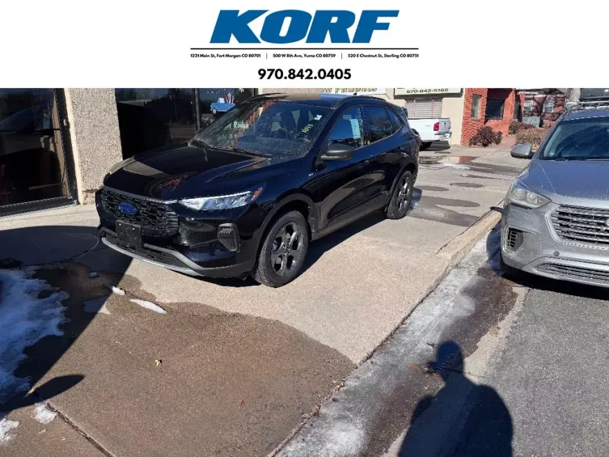 2025 Ford Escape ST-Line photo 1
