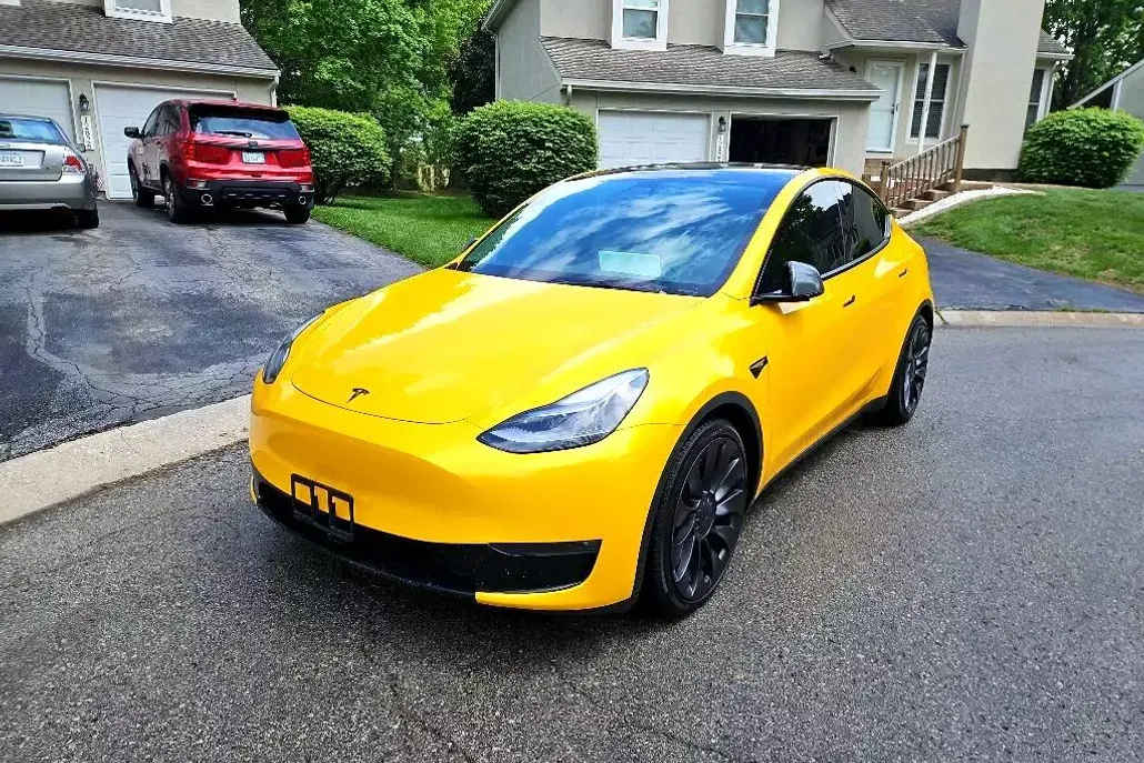 2021 Tesla Model Y Performance photo 1