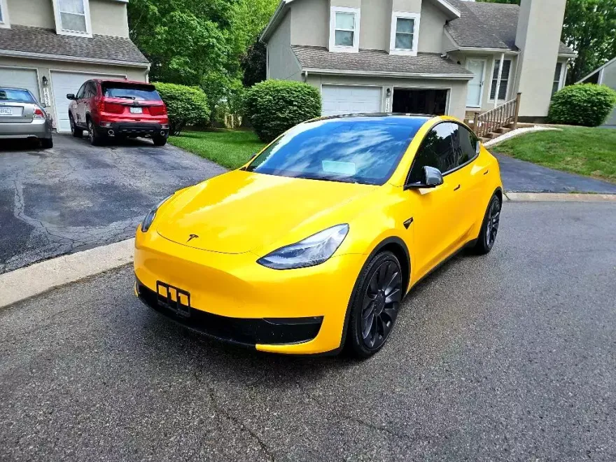 2021 Tesla Model Y Performance photo 1