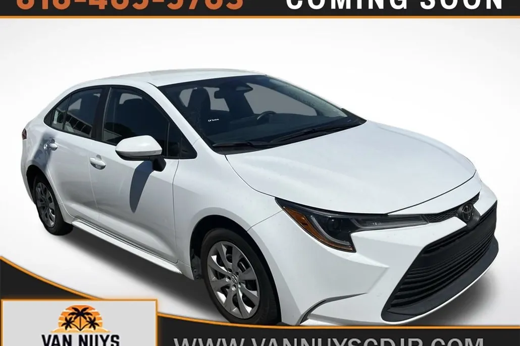 2023 Toyota Corolla LE photo 1