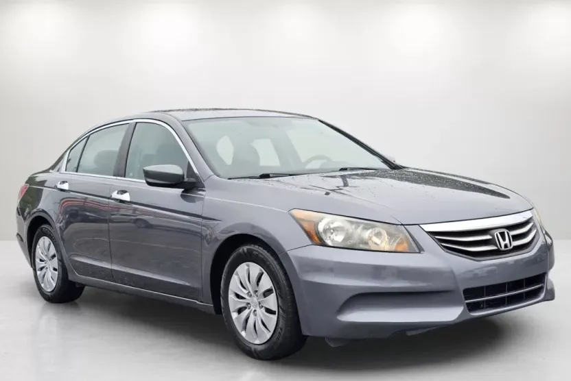 2011 Honda Accord LX photo 1