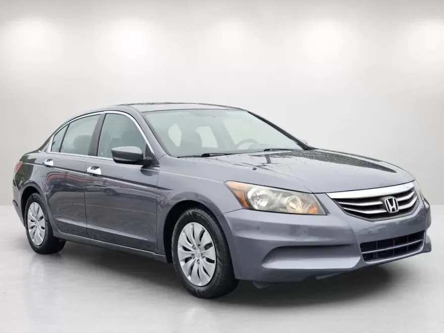 2011 Honda Accord LX photo 1