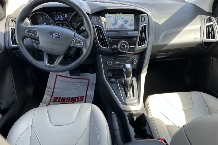 2018 Ford Focus Titanium photo 1