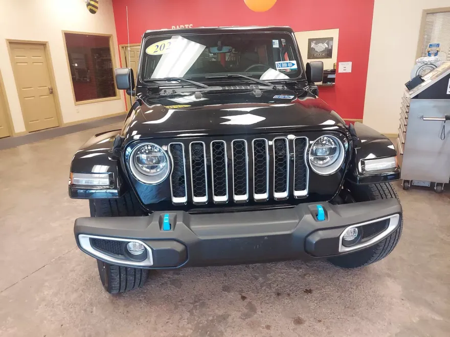 2022 Jeep Wrangler Unlimited 4xe Sahara photo 1
