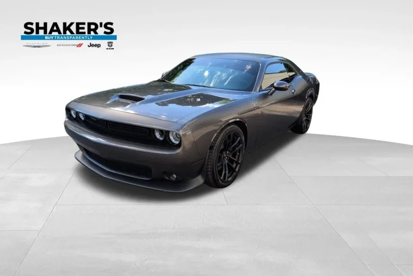 2023 Dodge Challenger R/T Scat Pack photo 1