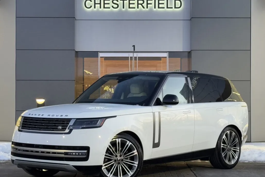 2025 Land Rover Range Rover SE photo 1