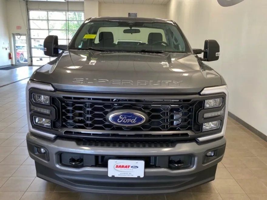 2025 Ford F-350 photo 1