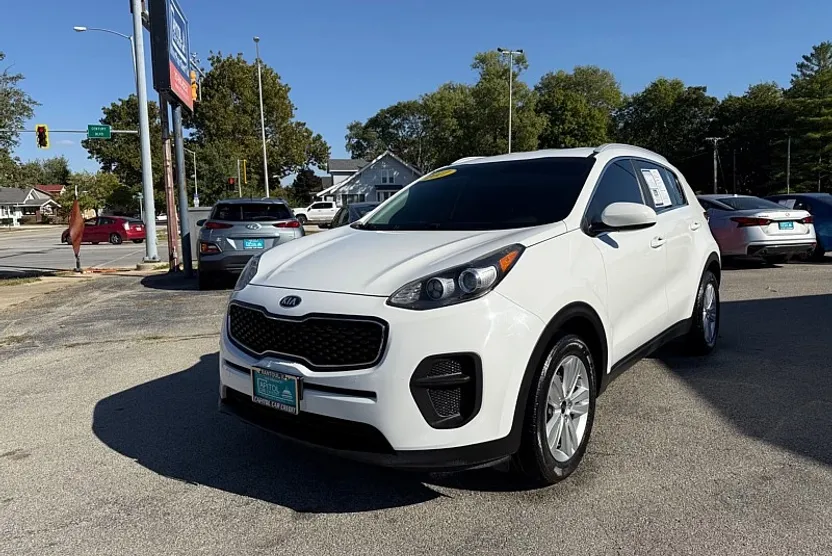 2017 Kia Sportage LX photo 1