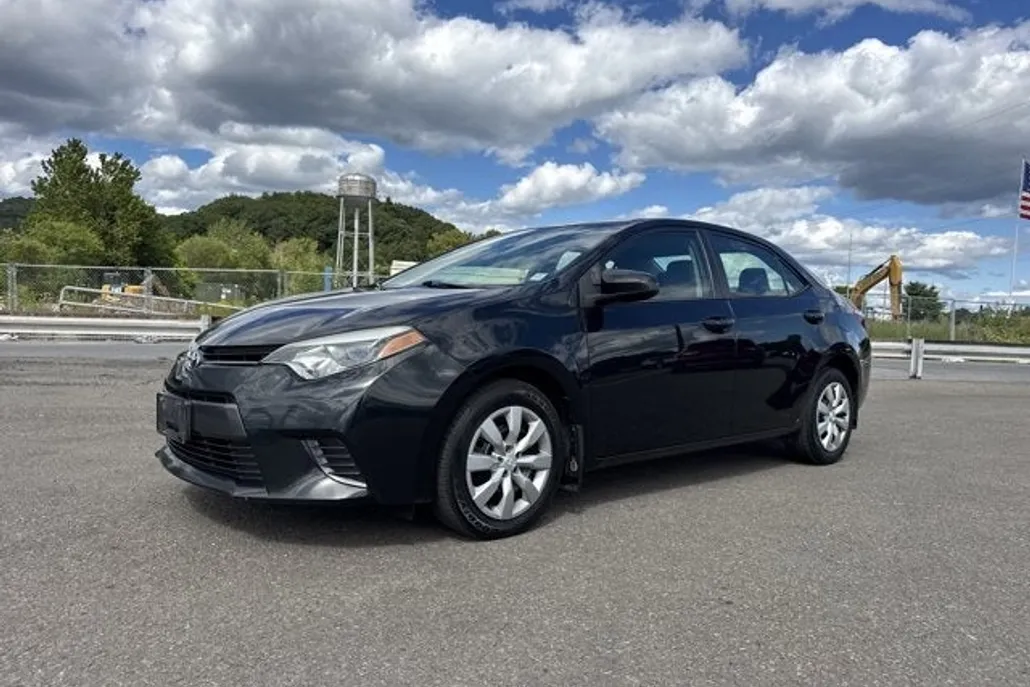 2016 Toyota Corolla L photo 1
