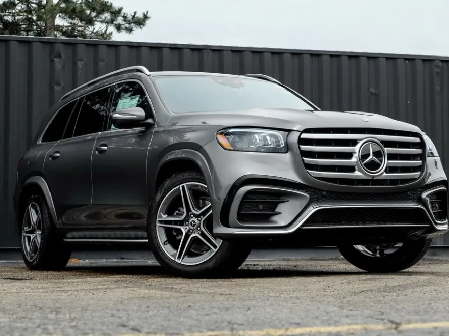 2025 Mercedes Benz GLS 450 4MATIC photo 1