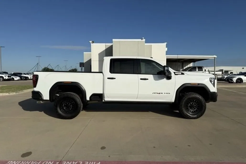 2024 Gmc Sierra 2500 HD AT4X photo 1