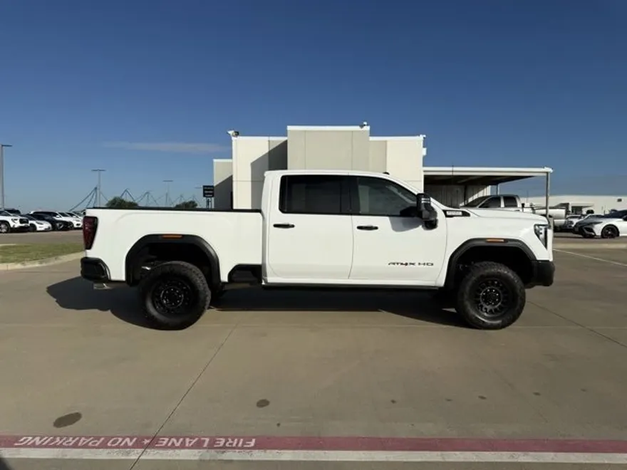 2024 Gmc Sierra 2500 HD AT4X photo 1