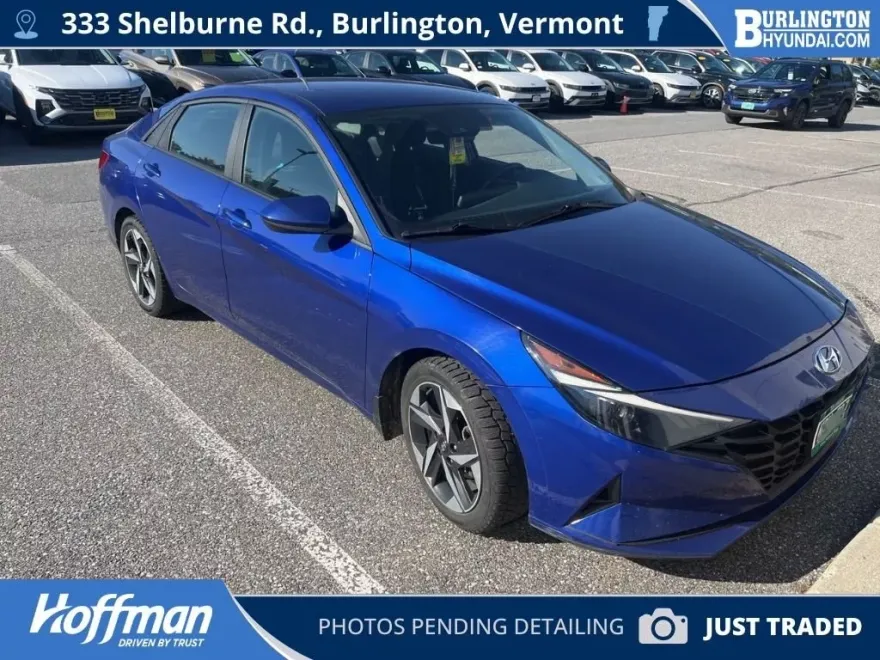 2023 Hyundai Elantra SEL photo 1