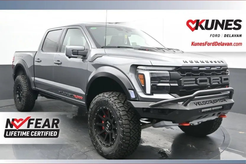 2025 Ford F-150 Raptor photo 1