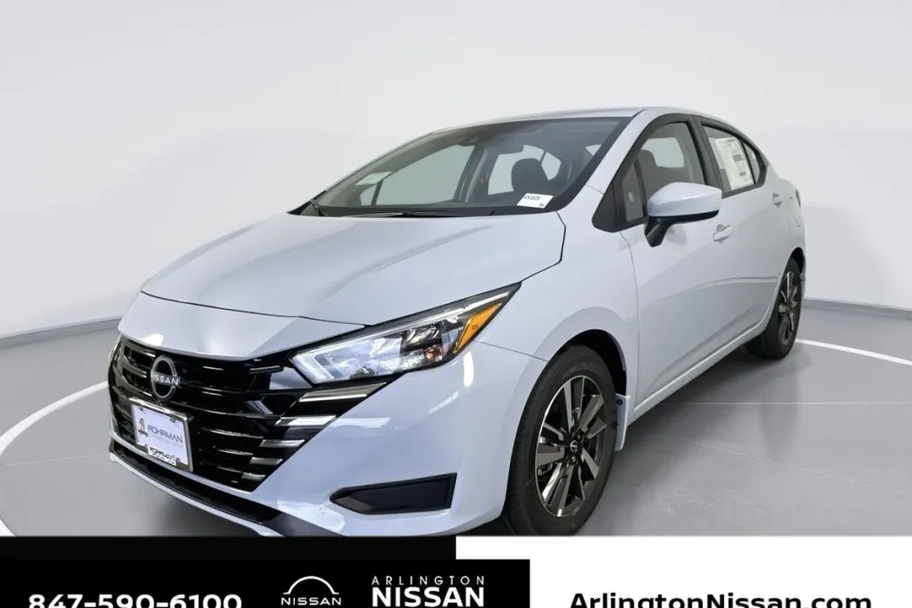 2025 Nissan Versa 1.6 SV photo 1
