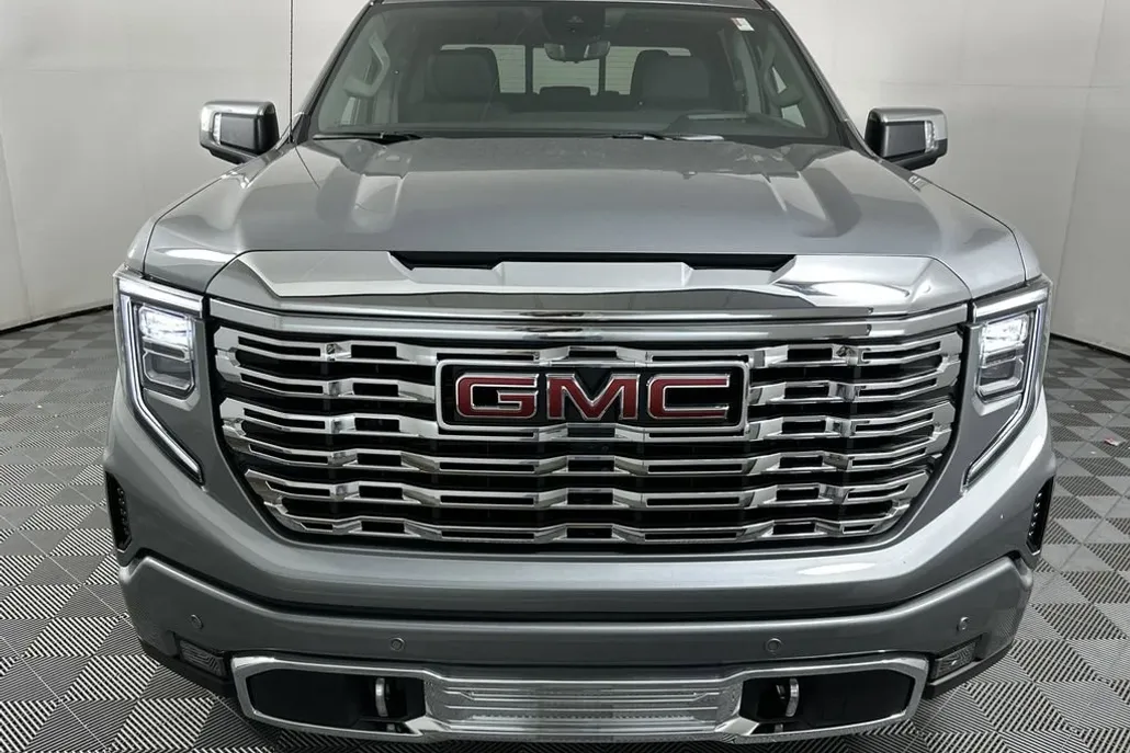 2025 Gmc Sierra 1500 Denali photo 1