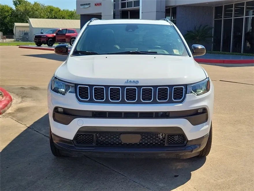 2025 Jeep Compass Latitude photo 1