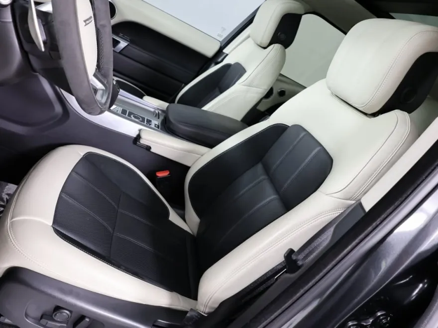 2022 Land Rover Range Rover Sport HST photo 1