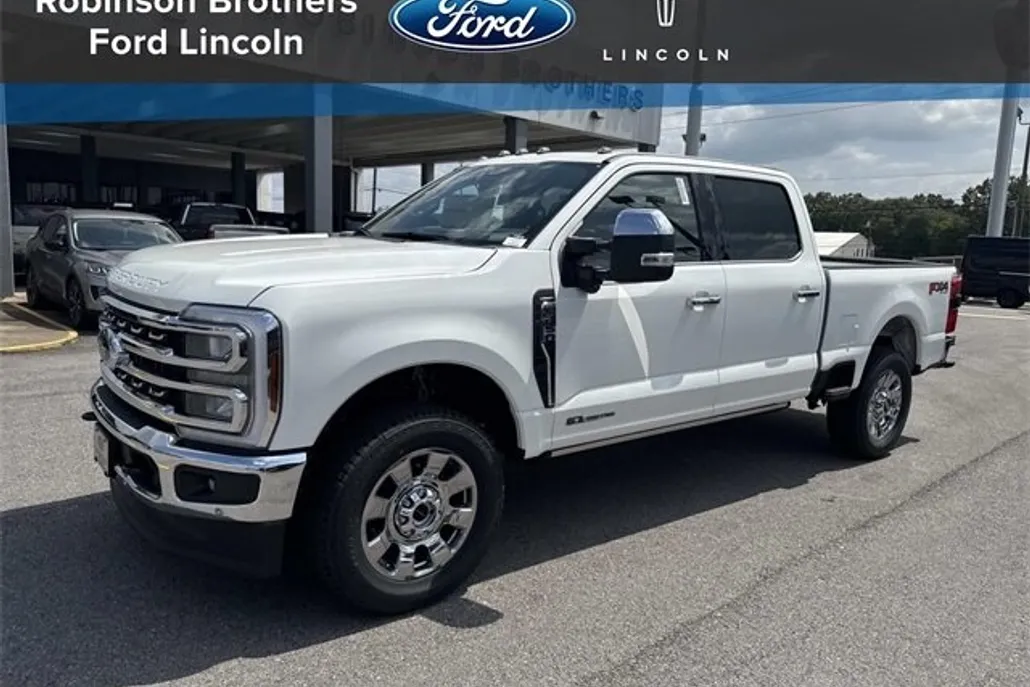 2025 Ford F-250 Lariat photo 1