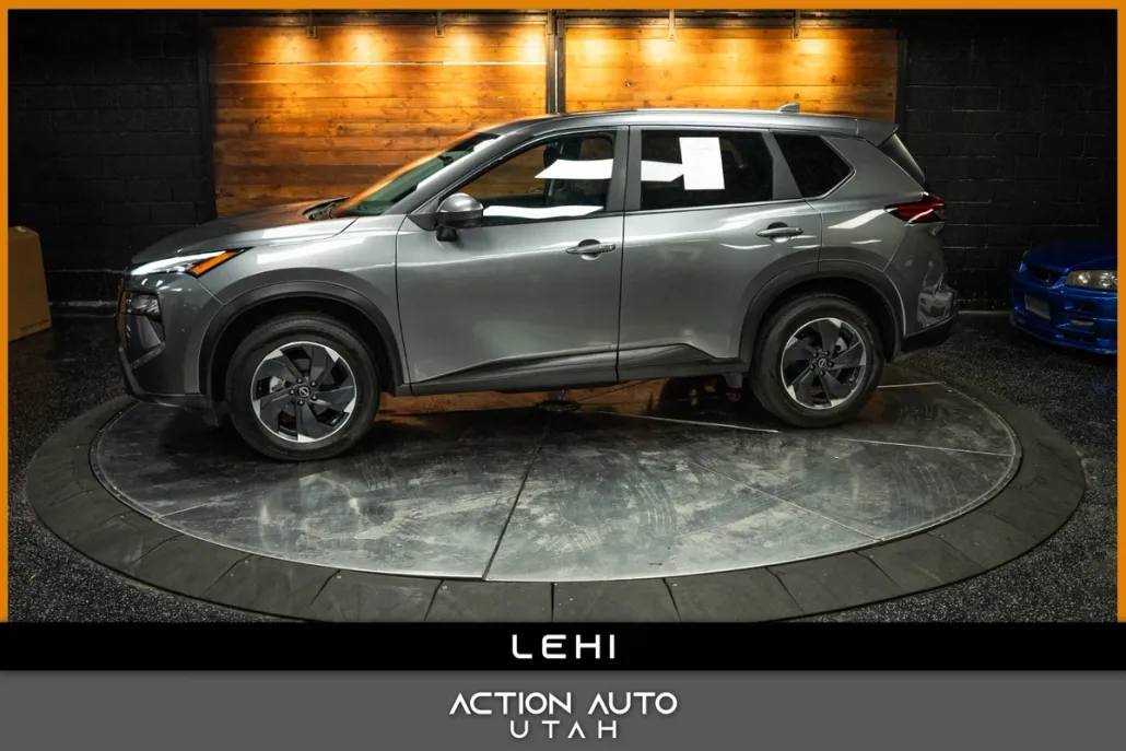 2024 Nissan Rogue SV photo 1