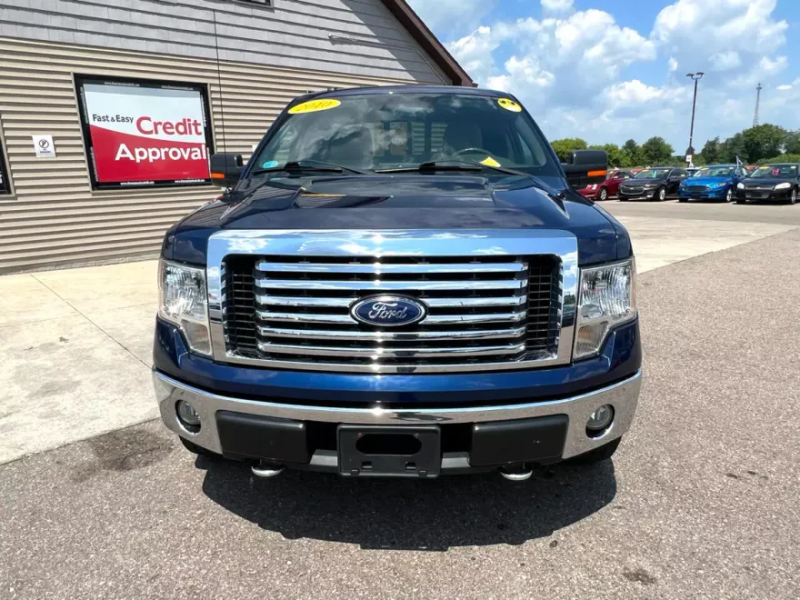2010 Ford F-150 XLT photo 1