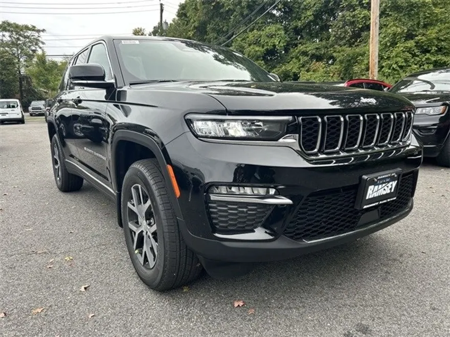 2025 Jeep Grand Cherokee Limited photo 1