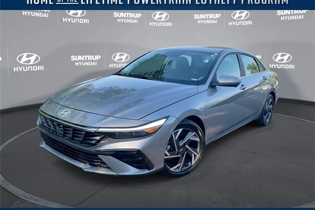 2024 Hyundai Elantra Limited photo 1