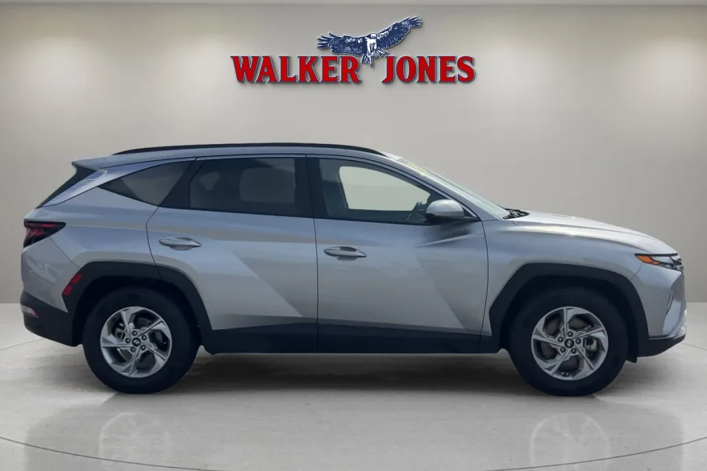 2024 Hyundai Tucson SEL photo 1
