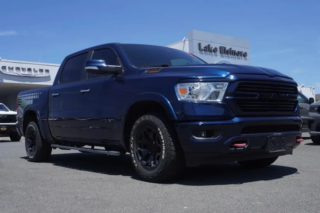 2022 Ram 1500 Laramie photo 1