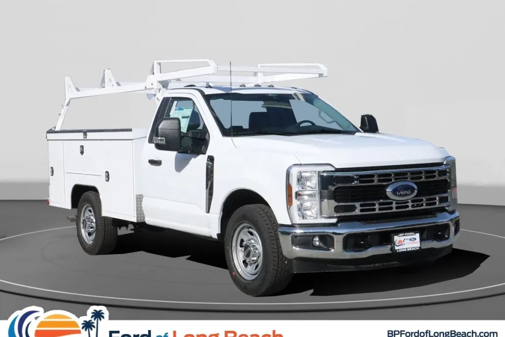 2024 Ford F-350 photo 1