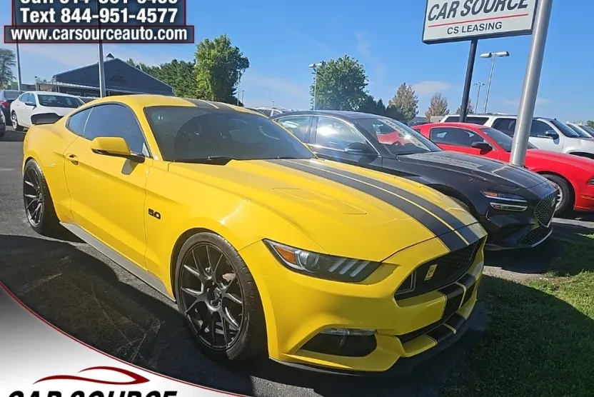 2016 Ford Mustang GT Premium photo 1