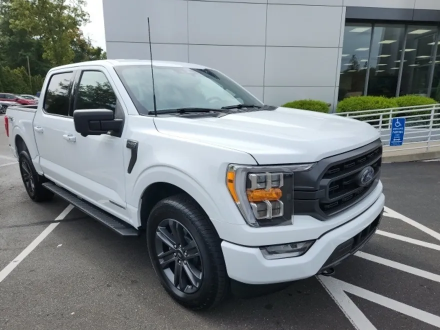 2023 Ford F-150 XLT photo 1