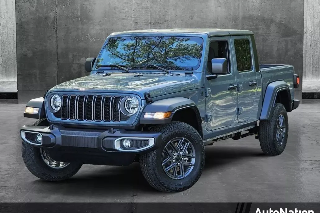 2025 Jeep Gladiator Sport S photo 1