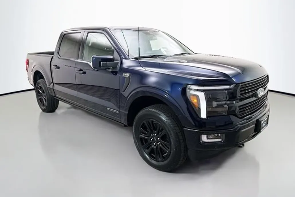 2025 Ford F-150 Platinum photo 1