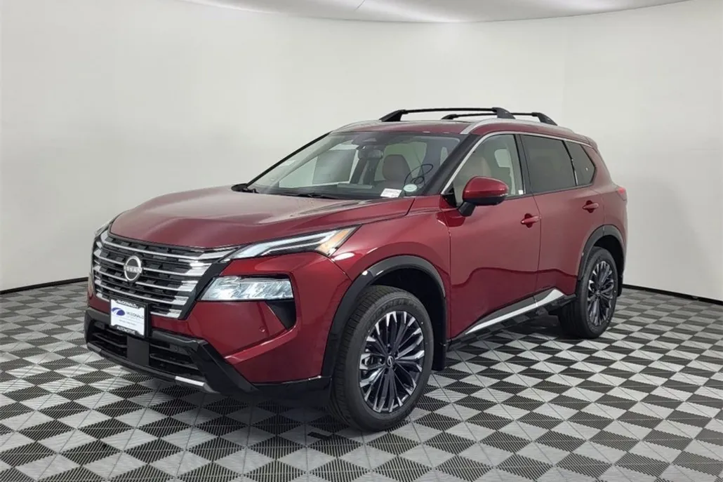 2025 Nissan Rogue Platinum photo 1